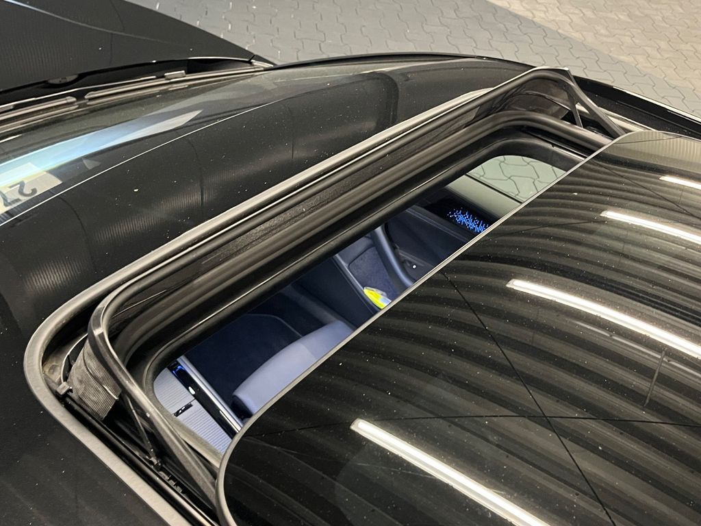 Volkswagen PASSAT VARIANT 2024 г. Чёрный, пробег 27000 км