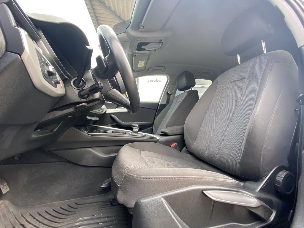 Audi A4 2022 г. Чёрный, пробег 46860 км