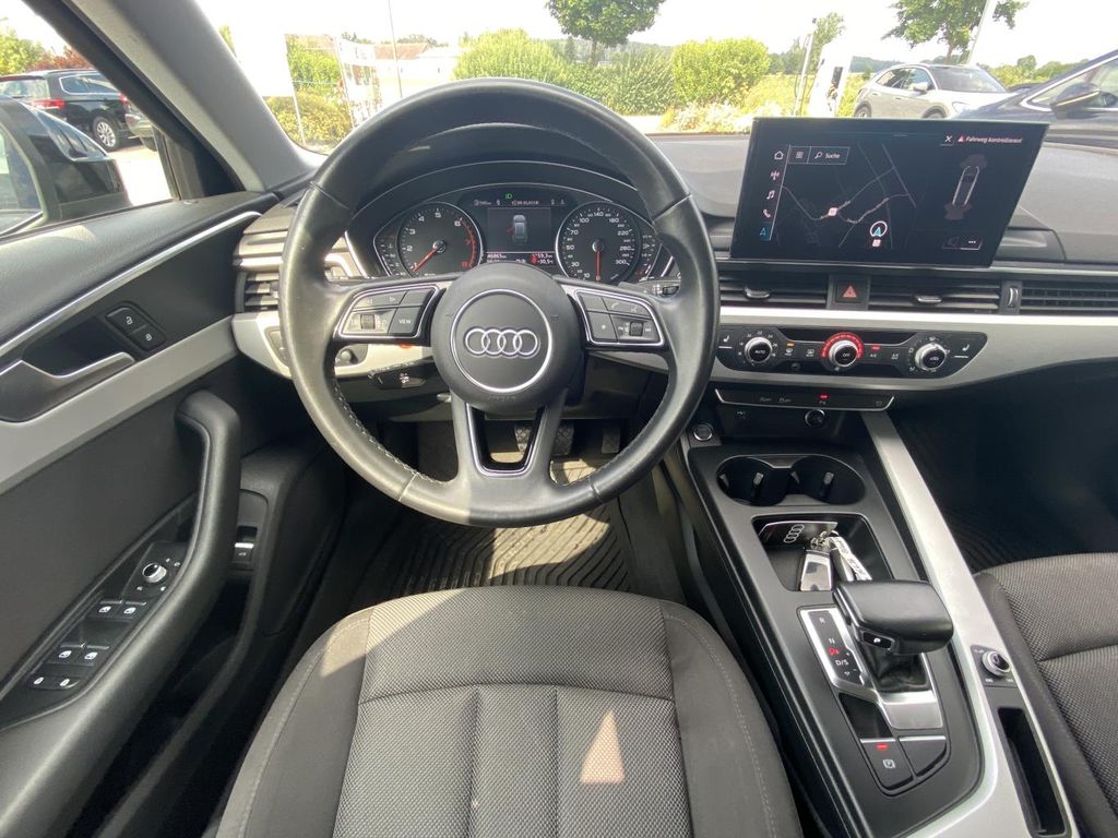 Audi A4 2022 г. Чёрный, пробег 46860 км