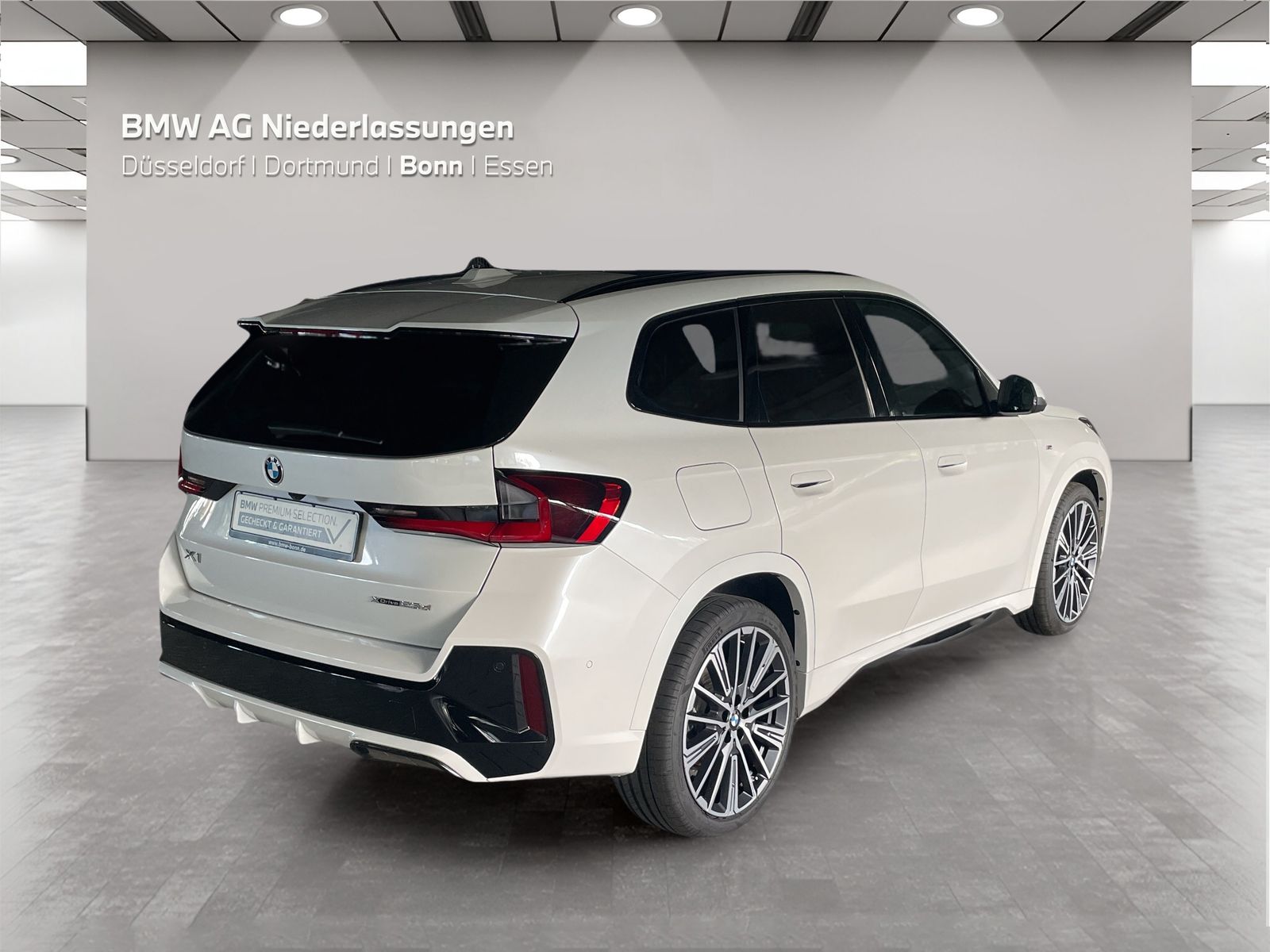 BMW X1 2025 г. Белый, пробег 22881 км