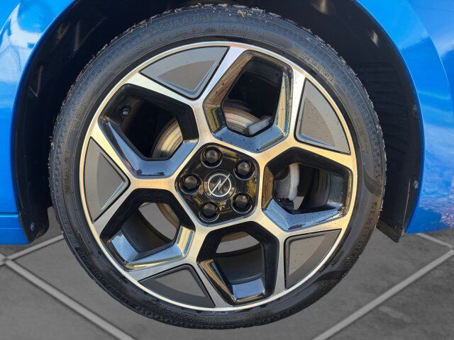 Opel Astra 2023 г. Синий, пробег 48172 км