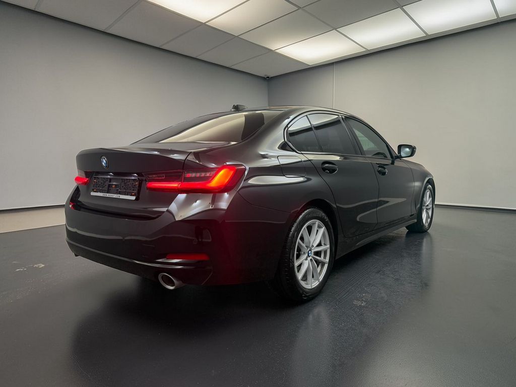 BMW 320 2023 г. Чёрный, пробег 50000 км