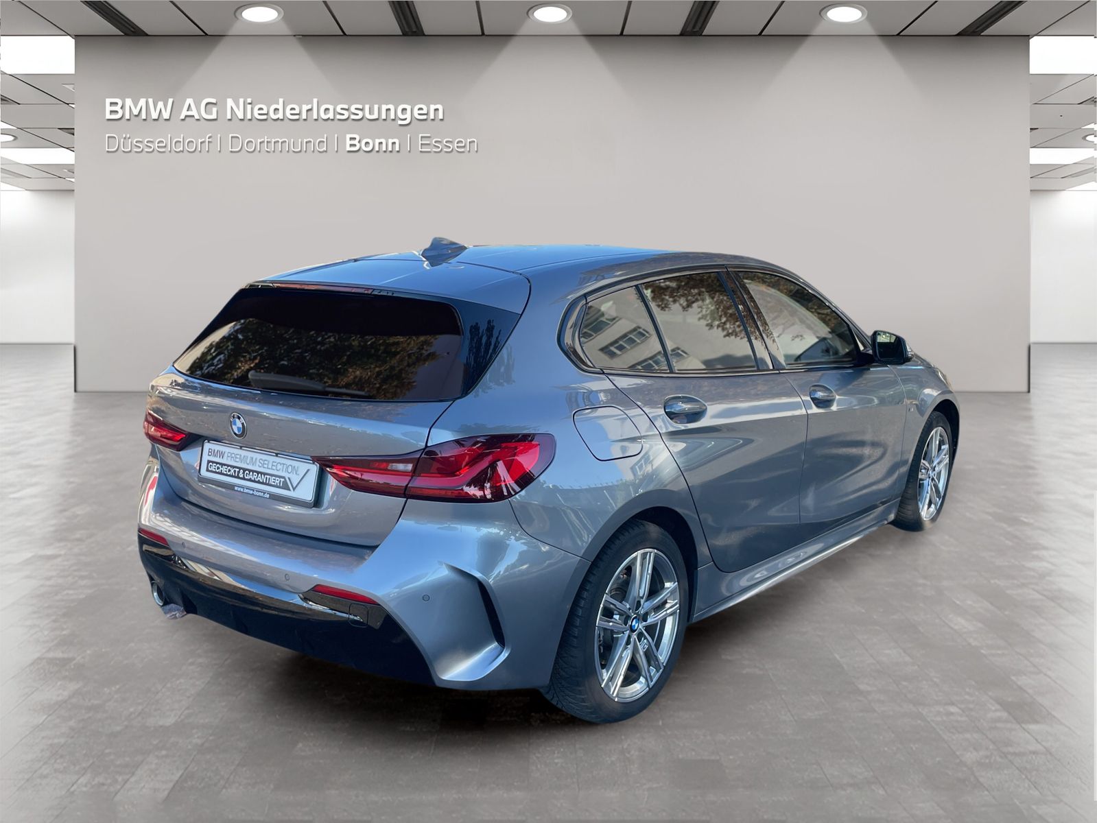 BMW 118 2023 г. Серый, пробег 36284 км