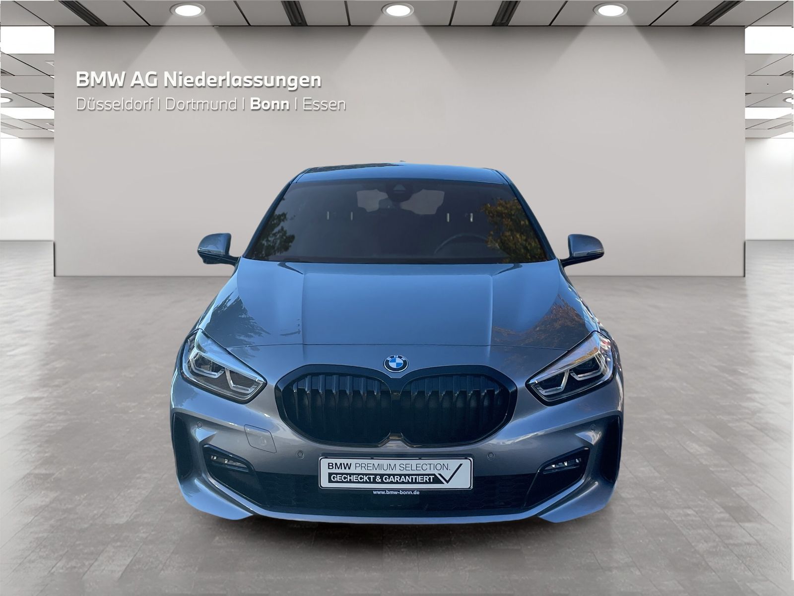 BMW 118 2023 г. Серый, пробег 36284 км