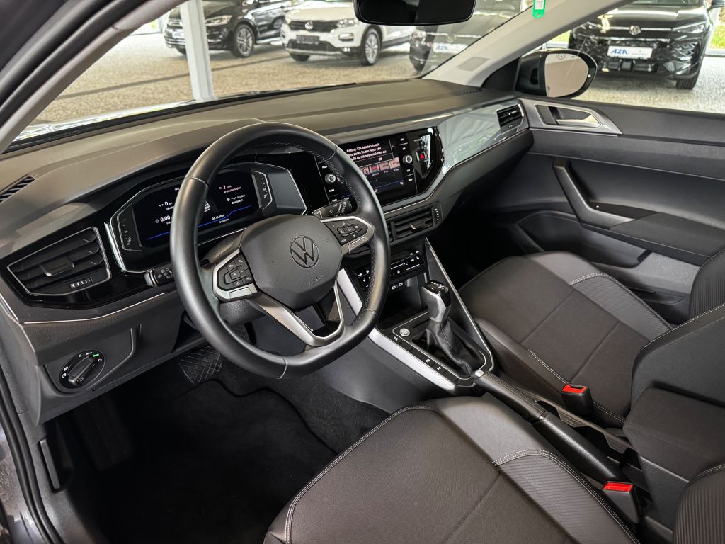 Volkswagen Taigo 2023 г. Серый, пробег 24492 км