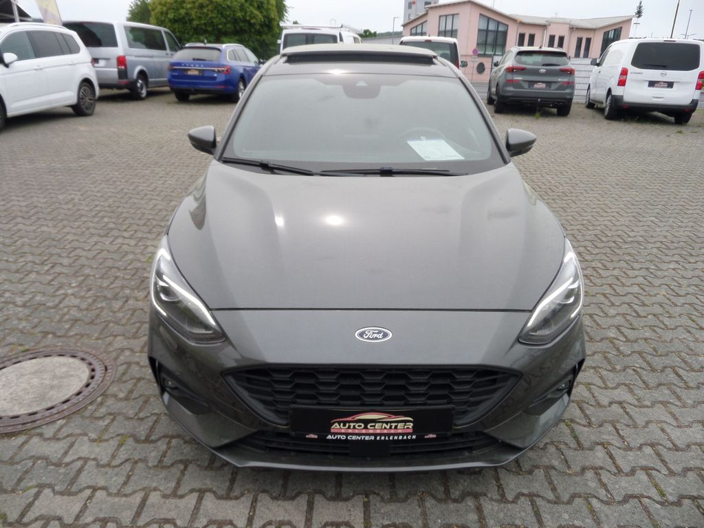 Ford Focus 2021 г. Серый, пробег 50000 км