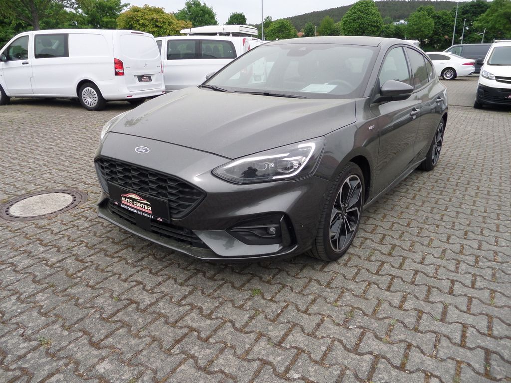 Ford Focus 2021 г. Серый, пробег 50000 км