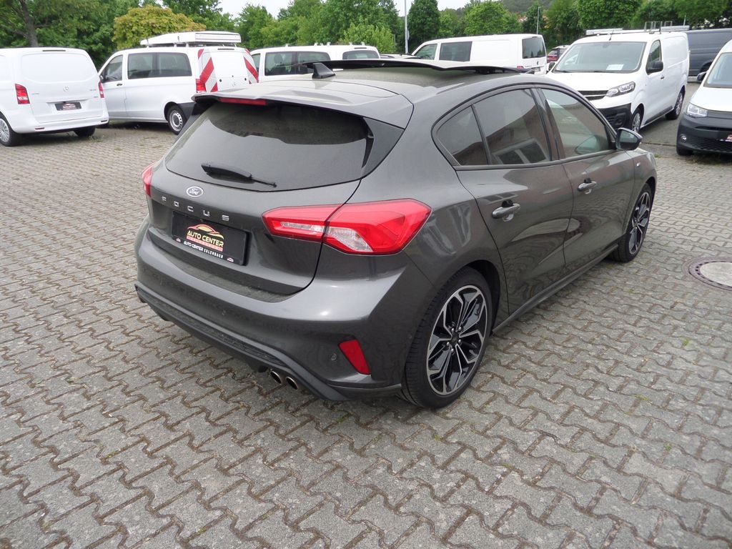 Ford Focus 2021 г. Серый, пробег 50000 км
