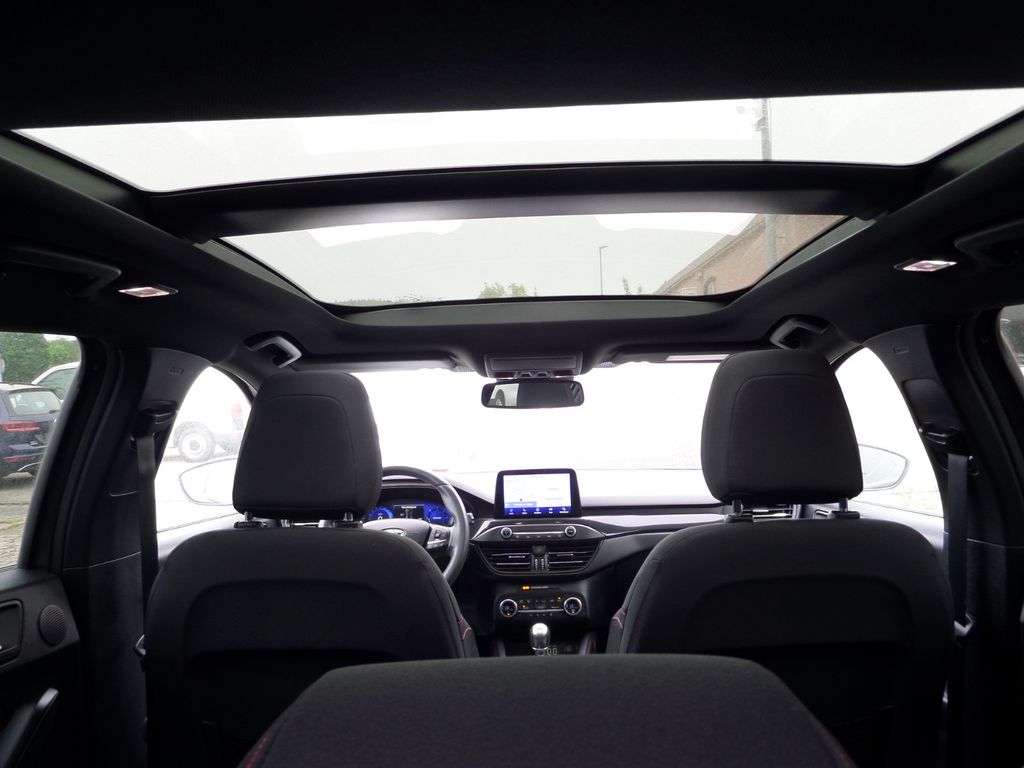 Ford Focus 2021 г. Серый, пробег 50000 км