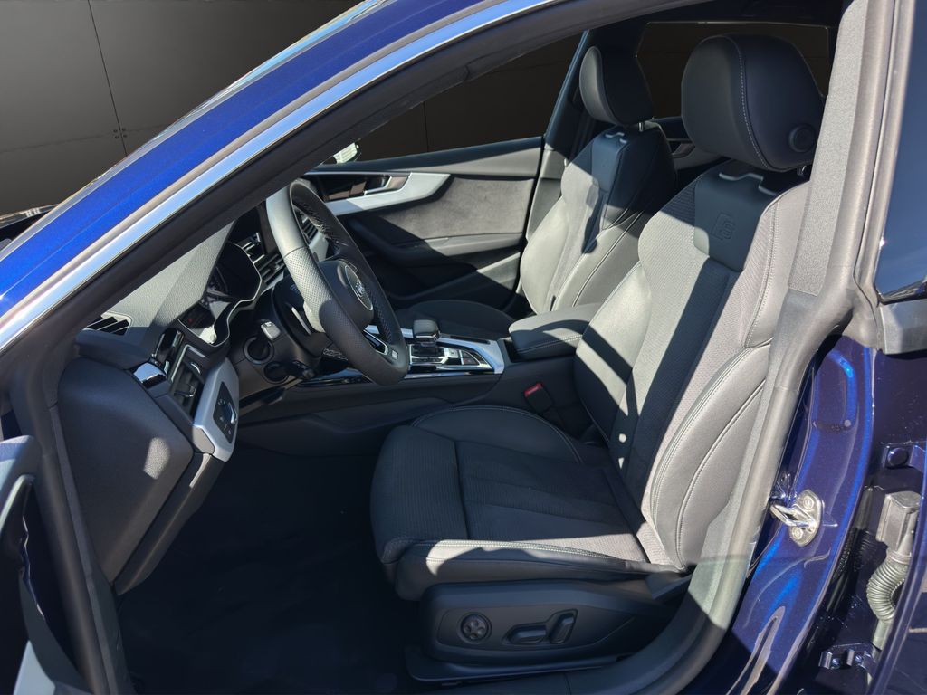 Audi S5 2023 г. Синий, пробег 40745 км
