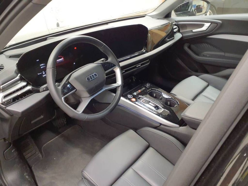 Audi A5 2026 г. Чёрный, пробег 27836 км