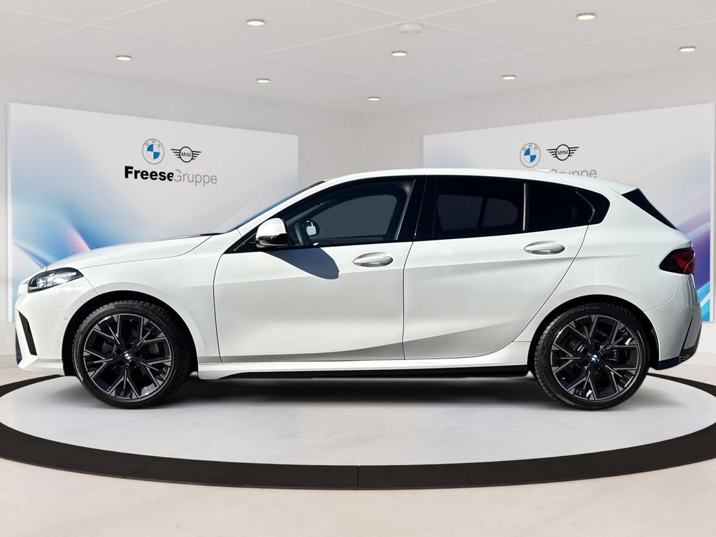 BMW 120 2025 г. Белый, пробег 12625 км