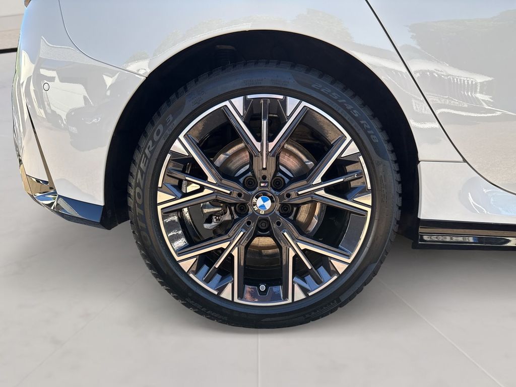 BMW 120 2025 г. Белый, пробег 12625 км