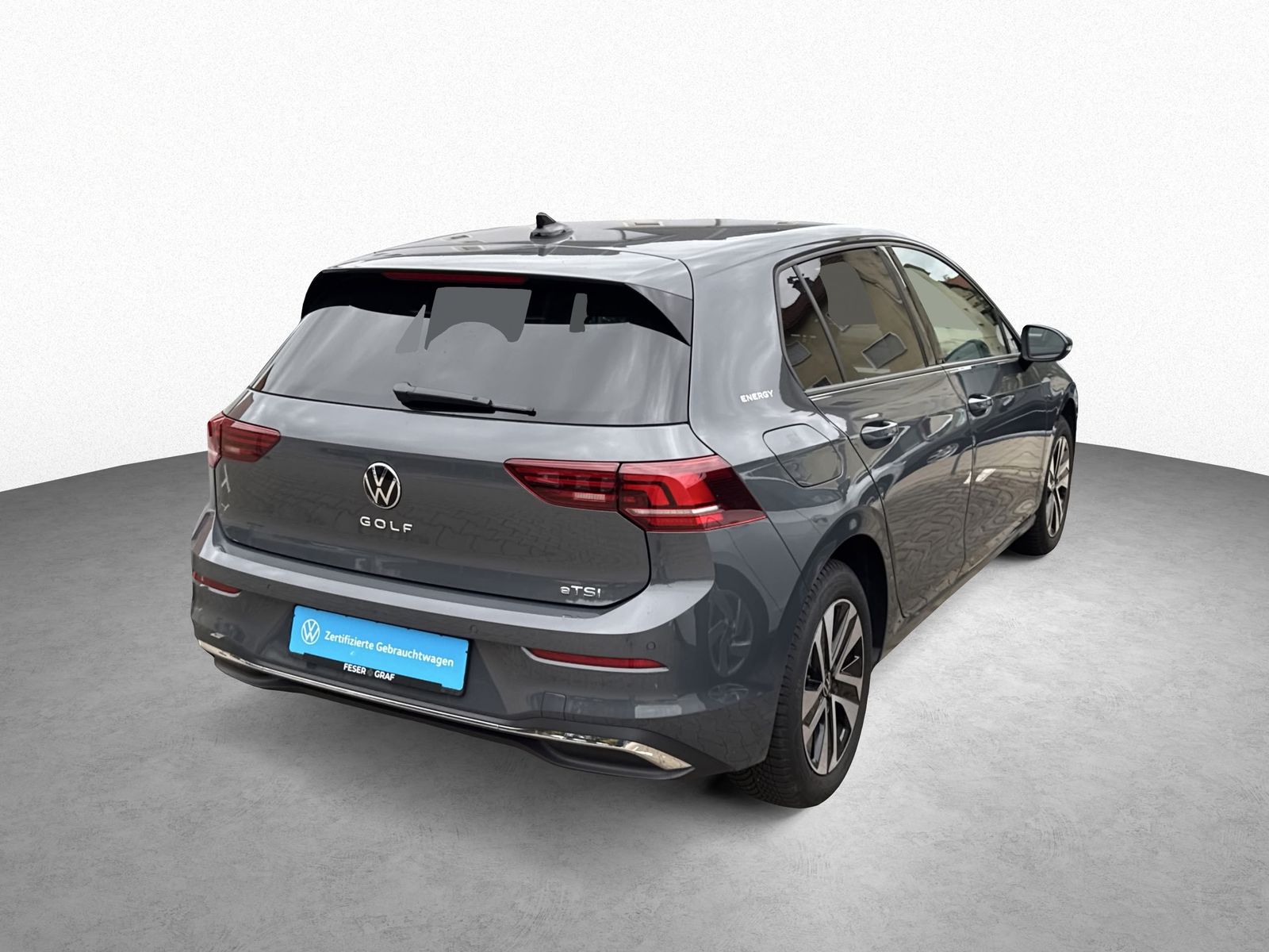 Volkswagen Golf 2026 г. Серый, пробег 18900 км