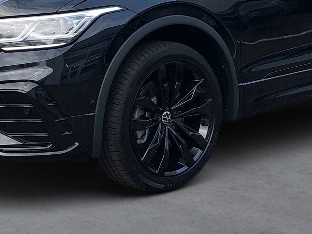Volkswagen TIGUAN ALLSPACE 2025 г. Чёрный, пробег 12850 км