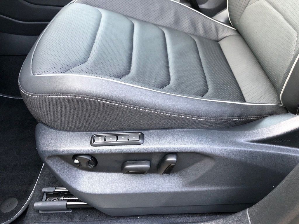 Volkswagen TIGUAN ALLSPACE 2025 г. Чёрный, пробег 12850 км