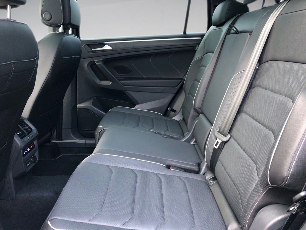 Volkswagen TIGUAN ALLSPACE 2025 г. Чёрный, пробег 12850 км