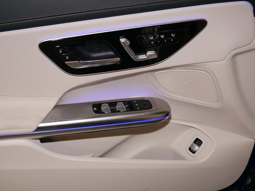 Mercedes-Benz CLE 300 2026 г. Синий, пробег 8500 км