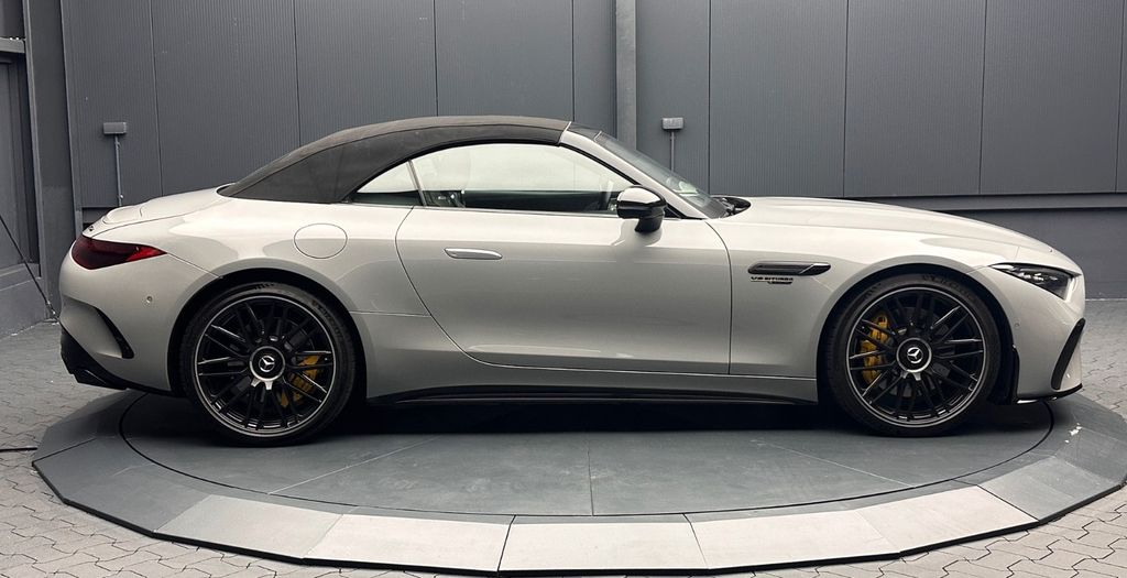 Mercedes-Benz SL 63 AMG 2023 г. Серый, пробег 35000 км