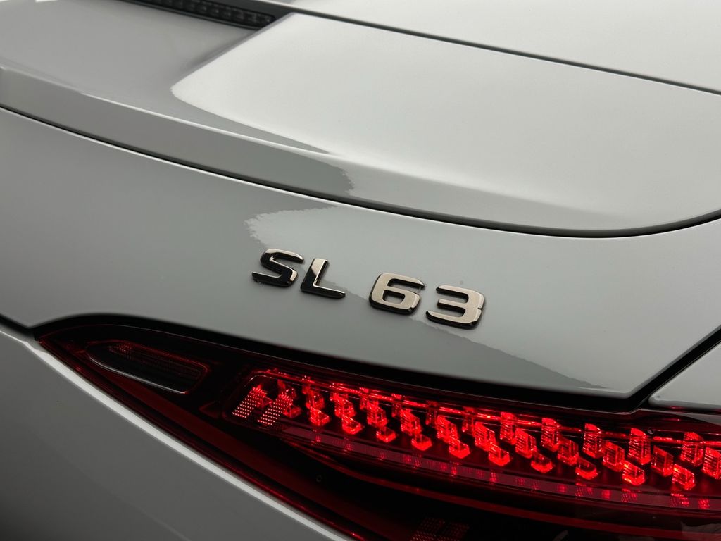Mercedes-Benz SL 63 AMG 2023 г. Серый, пробег 35000 км