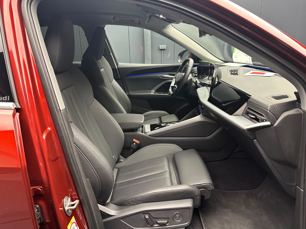 Audi Q5 2025 г. Красный, пробег 41000 км