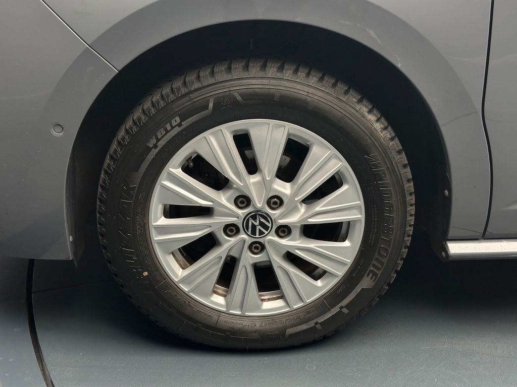 Volkswagen T7 MULTIVAN 2025 г. Серый, пробег 50000 км