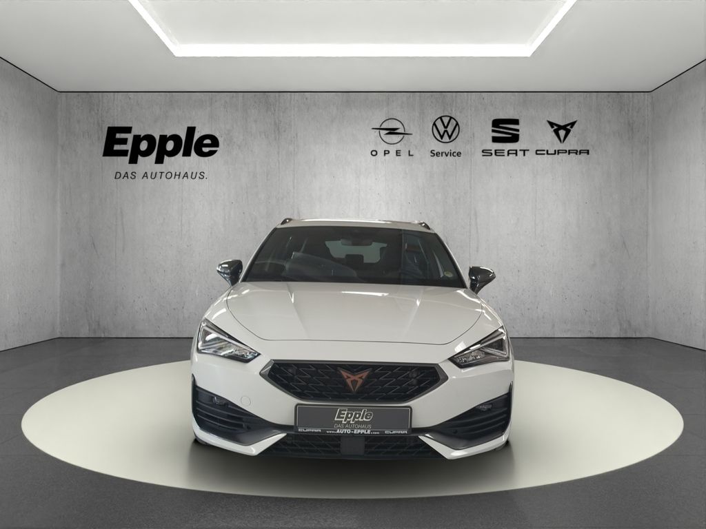 Cupra Leon 2023 г. Белый, пробег 26603 км