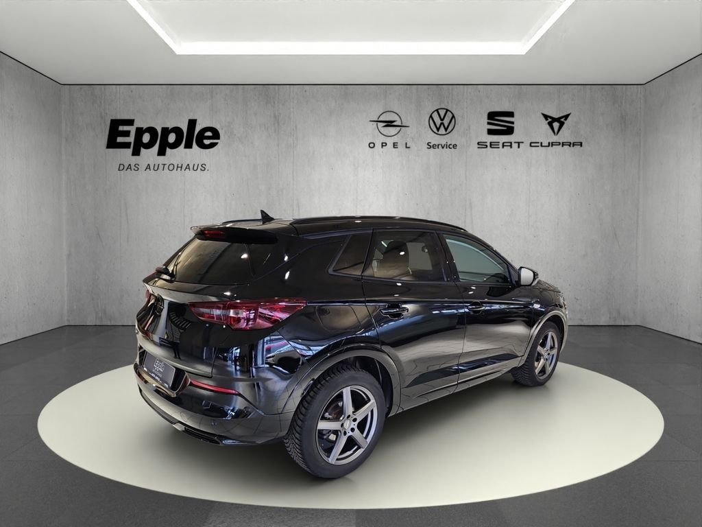Opel GRANDLAND (X) 2023 г. Чёрный, пробег 38775 км
