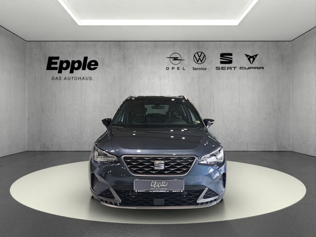 SEAT Arona 2023 г. Серый, пробег 52518 км
