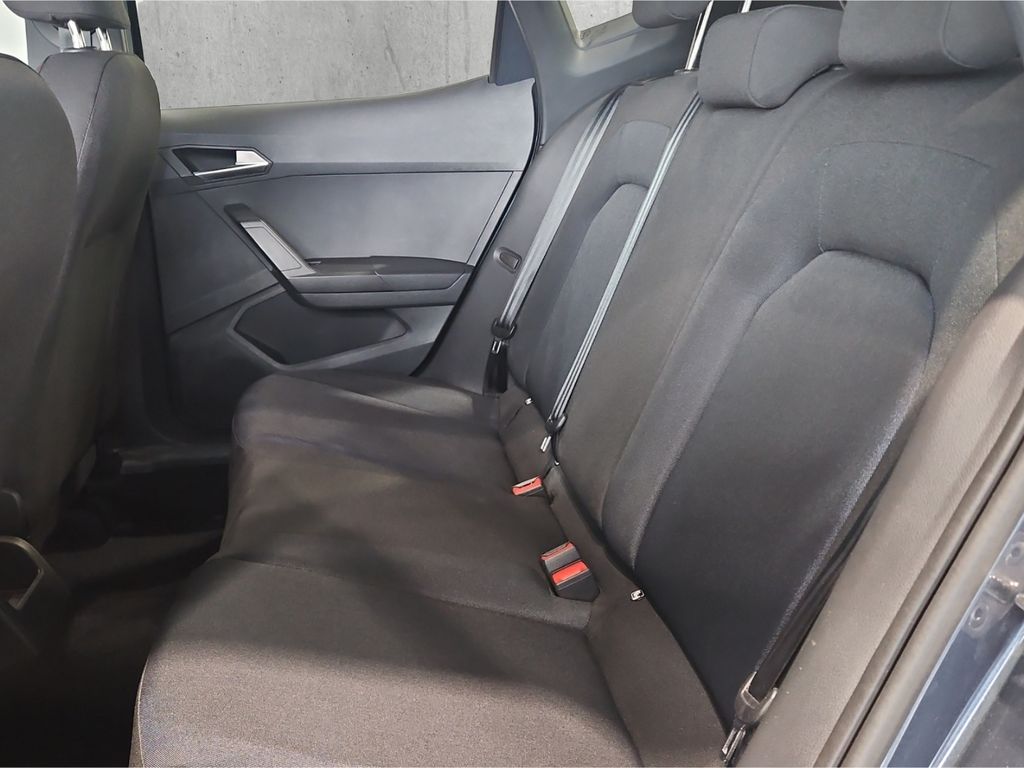 SEAT Arona 2023 г. Серый, пробег 52518 км