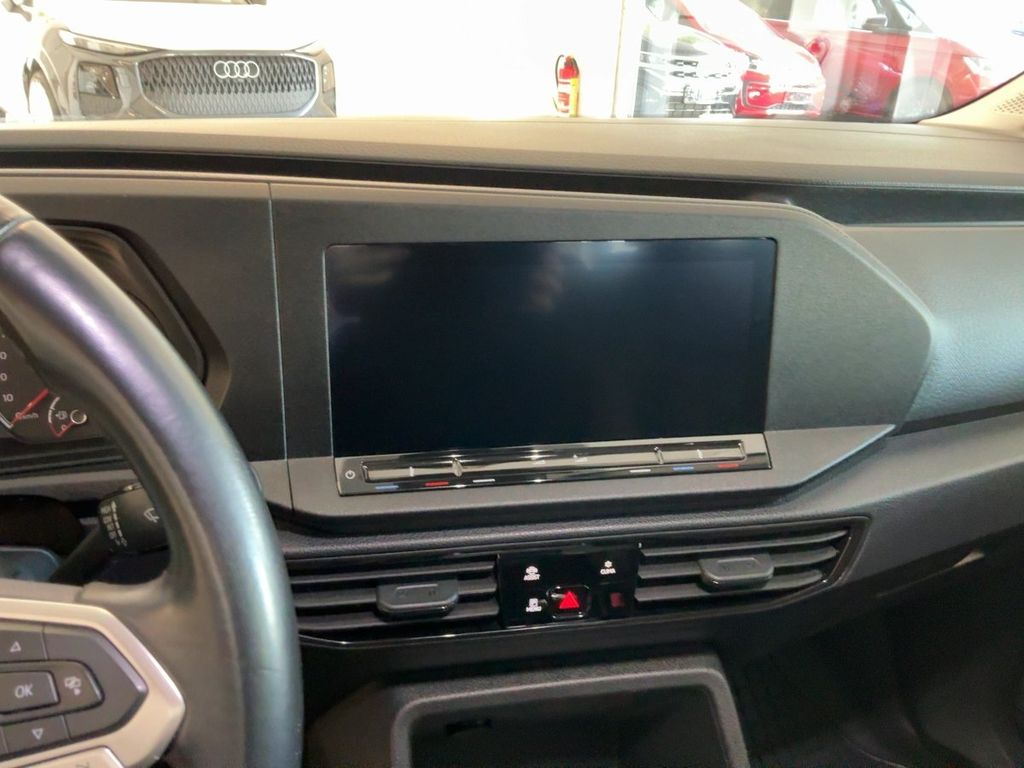 Volkswagen CADDY MAXI 2021 г. Серебристый, пробег 43490 км
