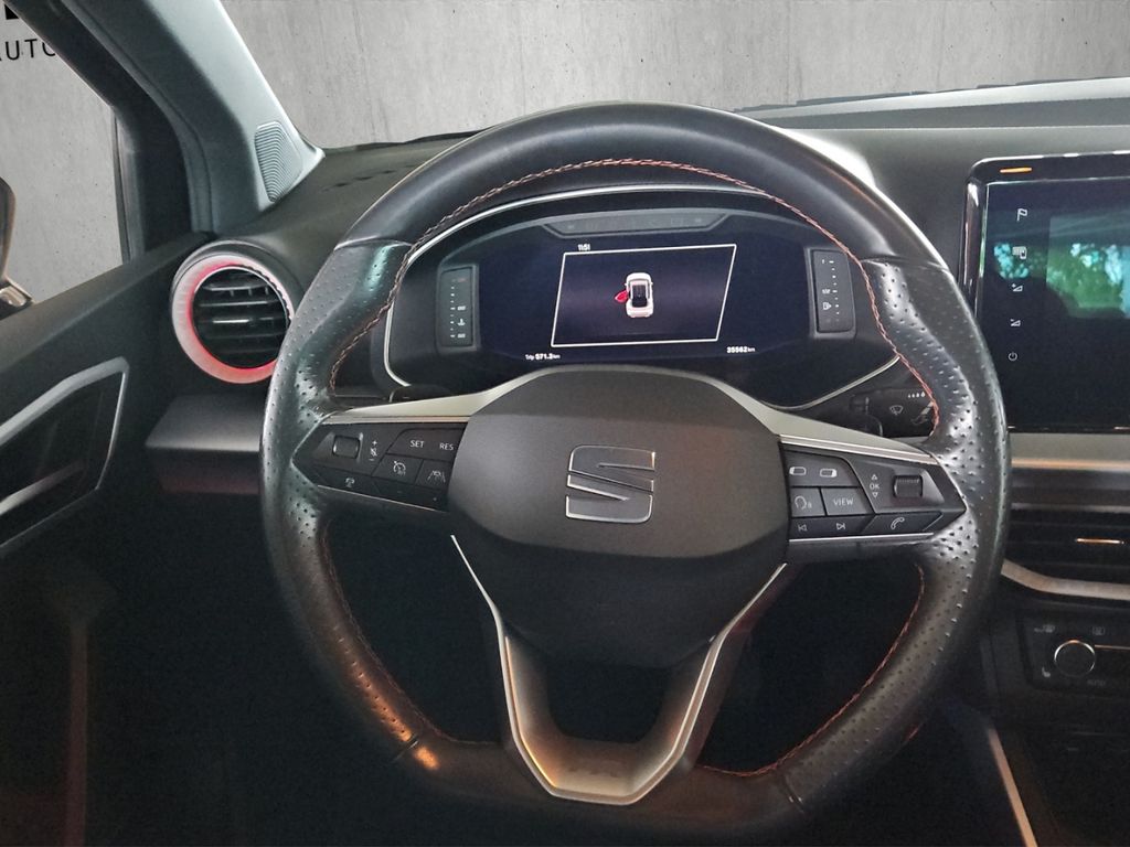 SEAT Arona 2022 г. Синий, пробег 35600 км