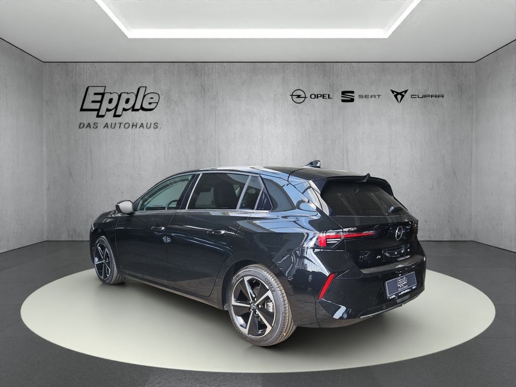 Opel Astra 2023 г. Чёрный, пробег 57720 км