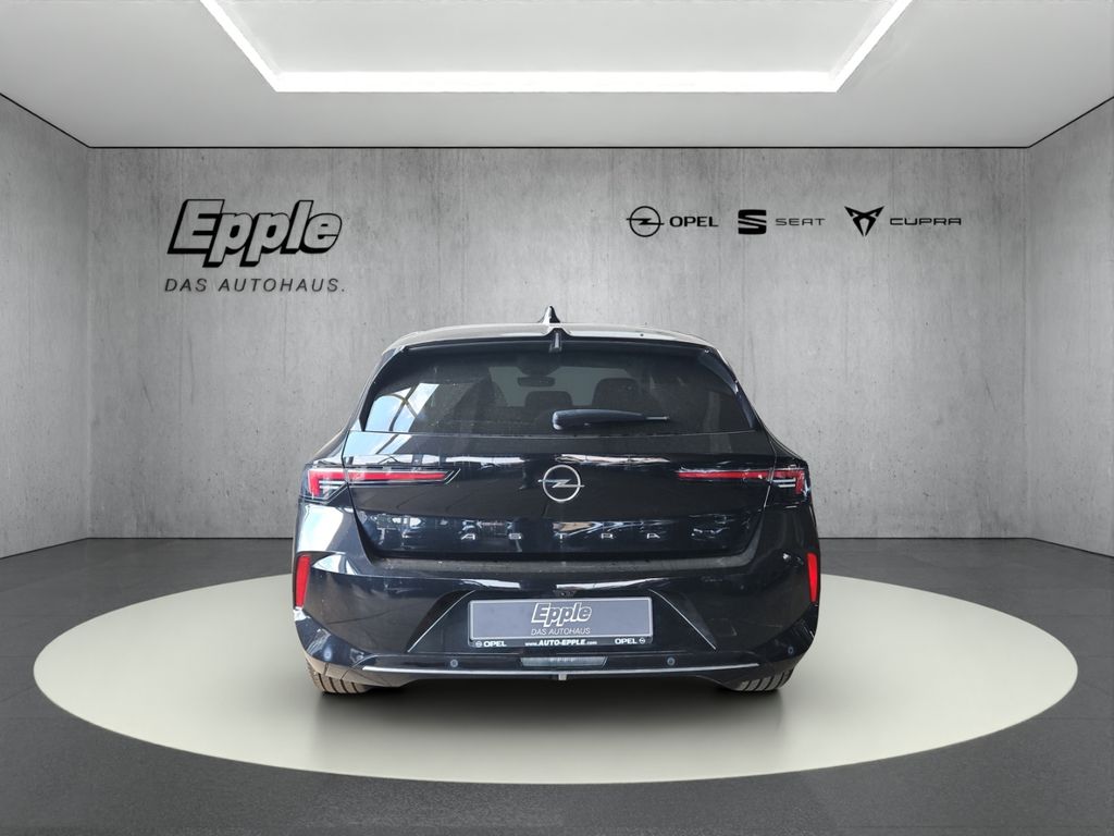 Opel Astra 2023 г. Чёрный, пробег 57720 км