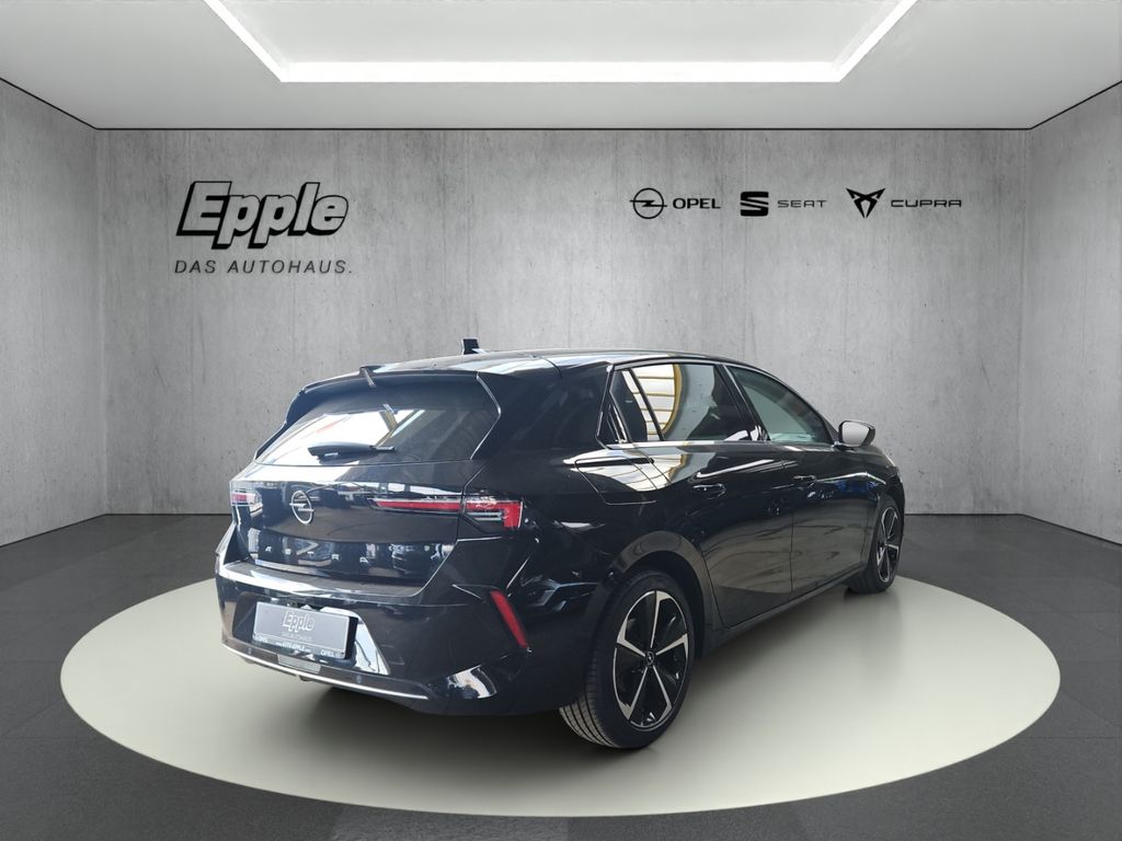 Opel Astra 2023 г. Чёрный, пробег 57720 км