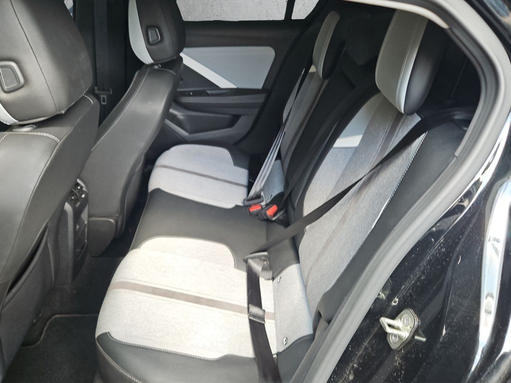 Opel Astra 2023 г. Чёрный, пробег 57720 км