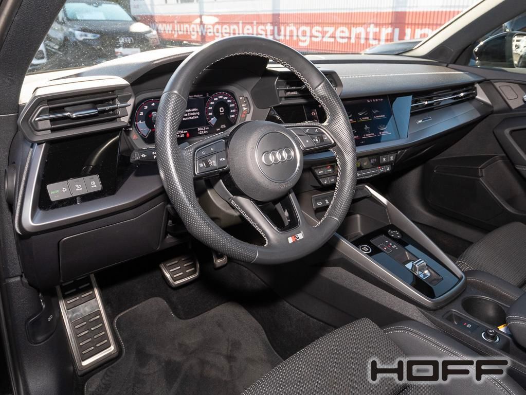 Audi A3 2023 г. Чёрный, пробег 41000 км