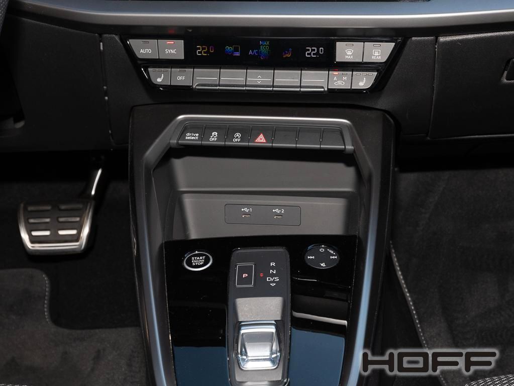 Audi A3 2023 г. Чёрный, пробег 41000 км