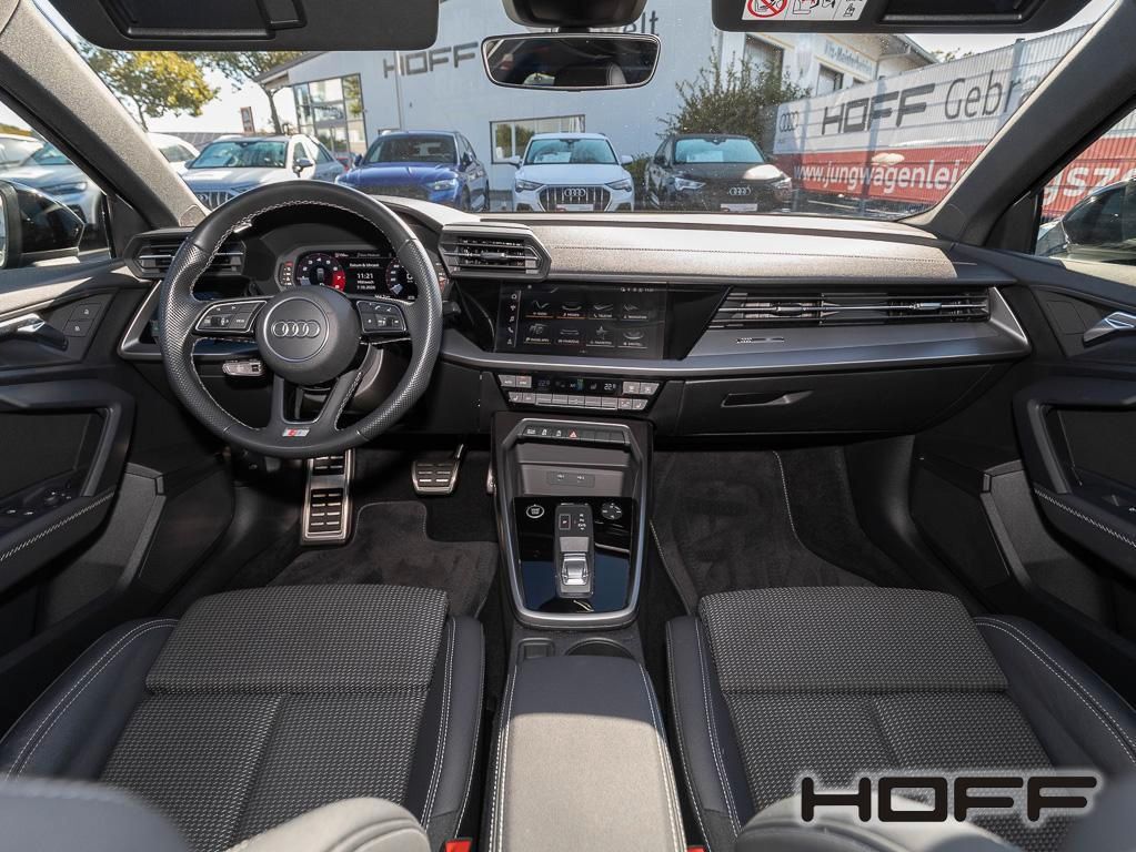 Audi A3 2023 г. Чёрный, пробег 41000 км