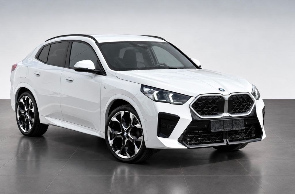 BMW X2 2025 г. Белый, пробег 54790 км