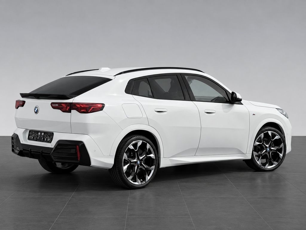 BMW X2 2025 г. Белый, пробег 54790 км