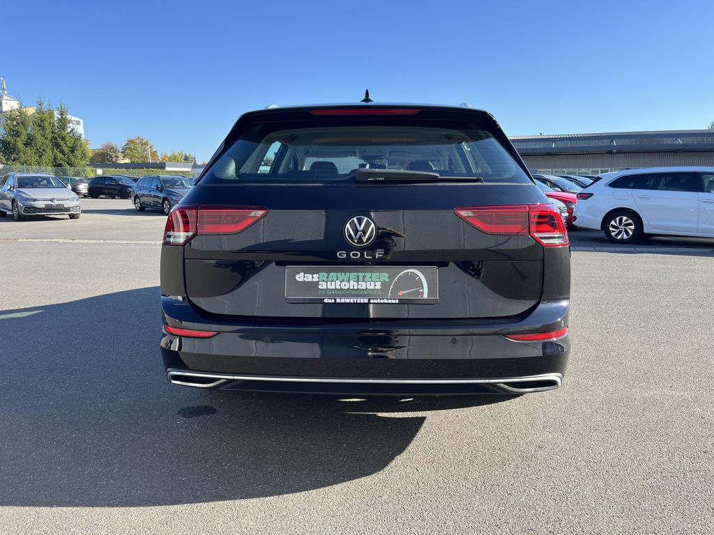 Volkswagen Golf 2023 г. Чёрный, пробег 49987 км