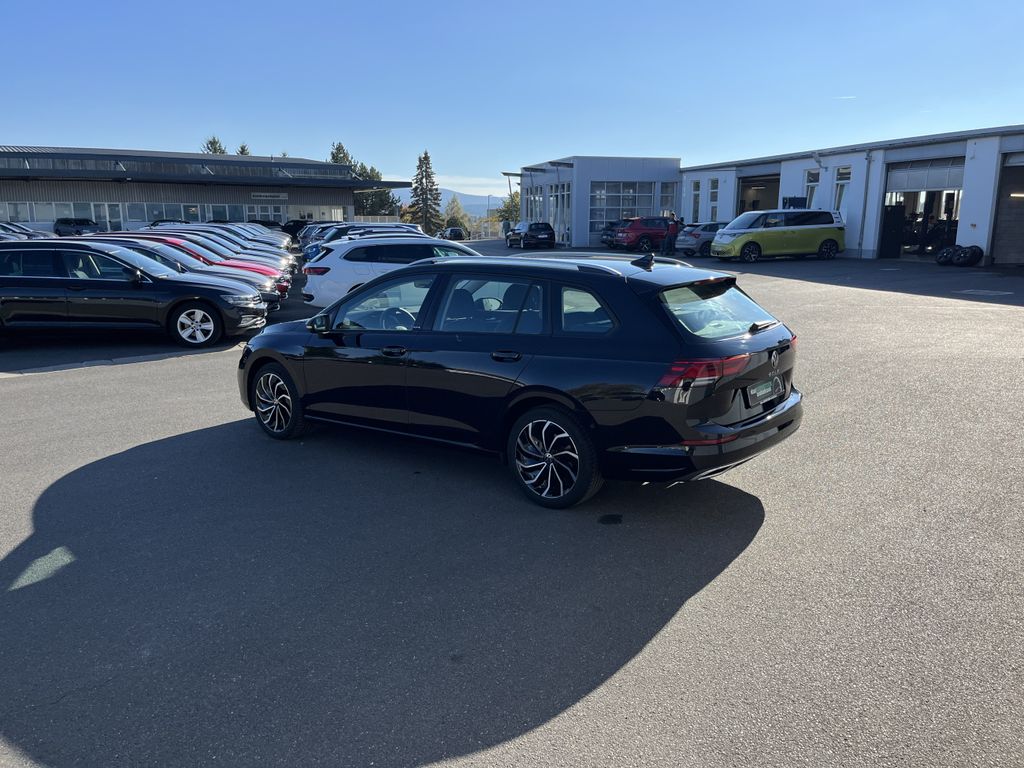 Volkswagen Golf 2023 г. Чёрный, пробег 49987 км