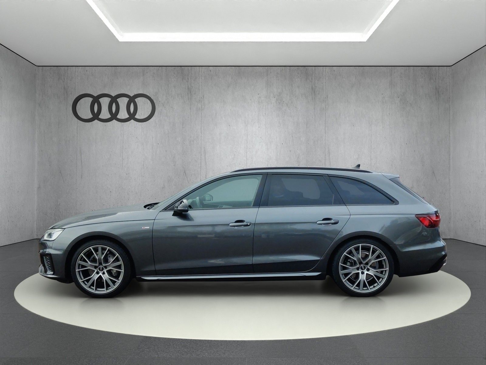 Audi A4 2023 г. Серый, пробег 54900 км