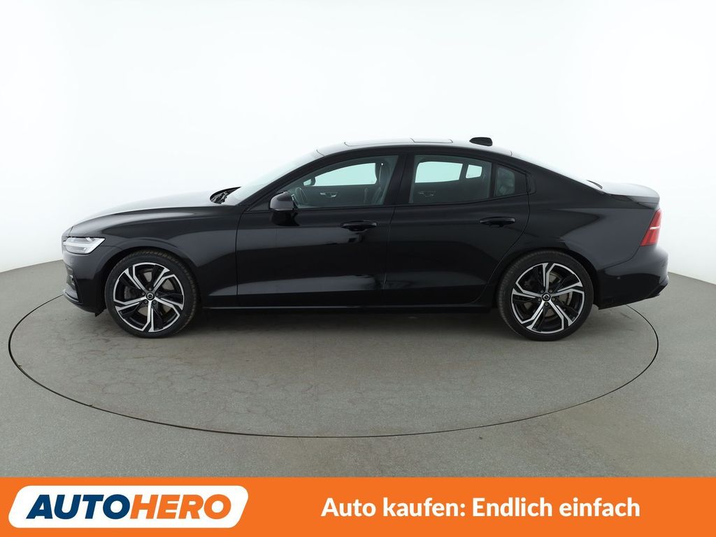 Volvo S60 2023 г. Чёрный, пробег 58584 км