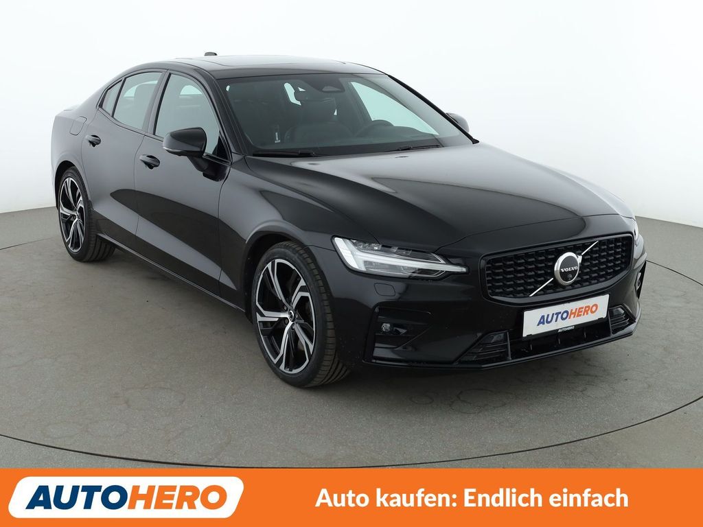 Volvo S60 2023 г. Чёрный, пробег 58584 км