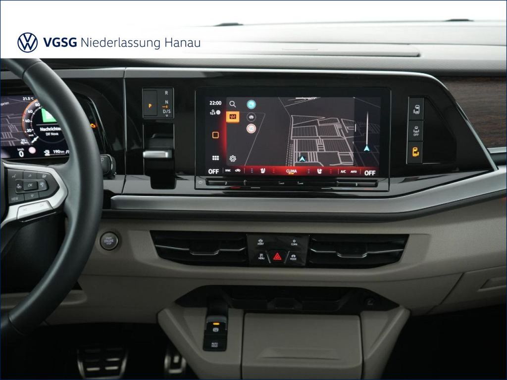 Volkswagen T7 MULTIVAN 2026 г. Синий, пробег 10436 км