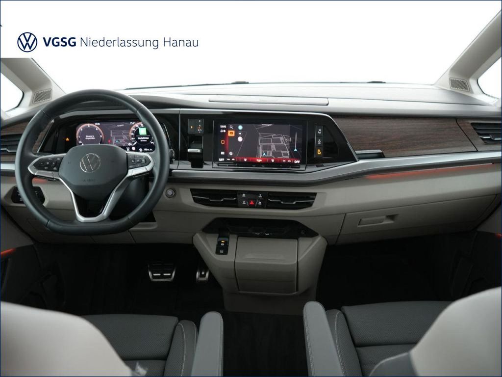 Volkswagen T7 MULTIVAN 2026 г. Синий, пробег 10436 км