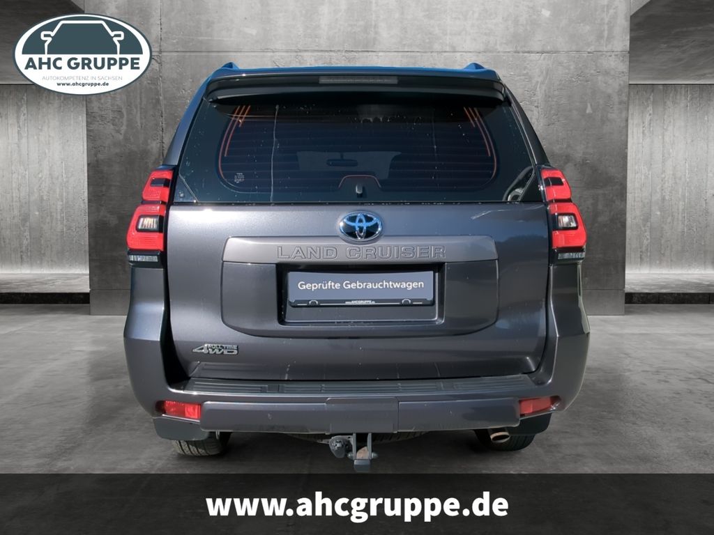 Toyota Land Cruiser 2022 г. Серый, пробег 30600 км