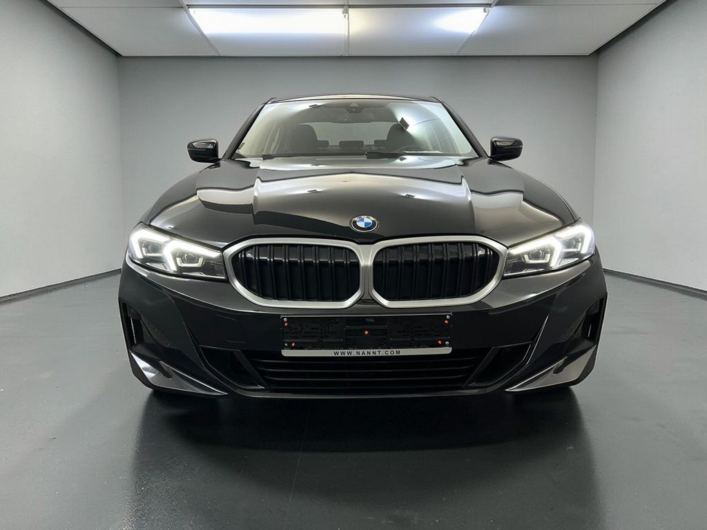 BMW 320 2023 г. Чёрный, пробег 58000 км